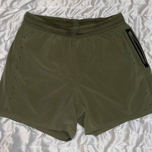 Ten Thousand Session Short